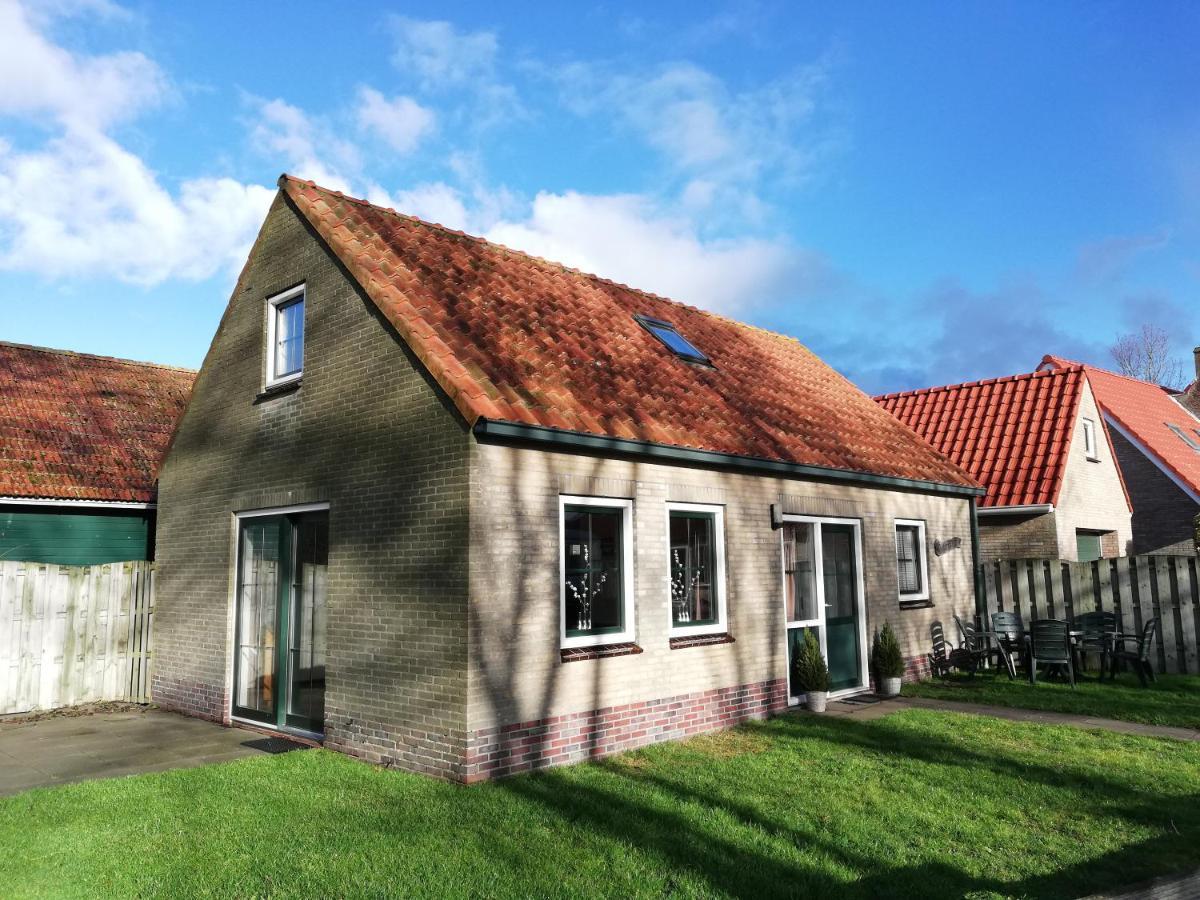 Butenskuur Hollum  Exterior foto